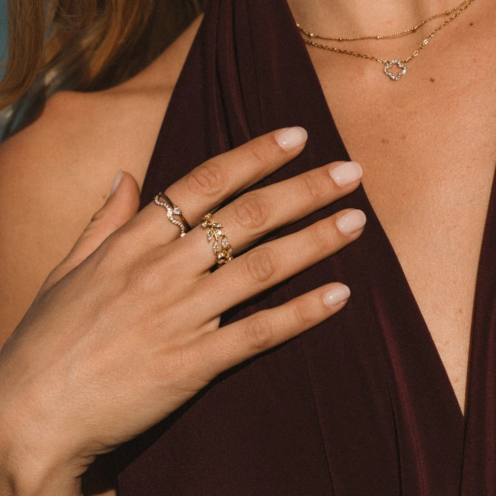 18K Gold Crystal Vine Ring - Image 3