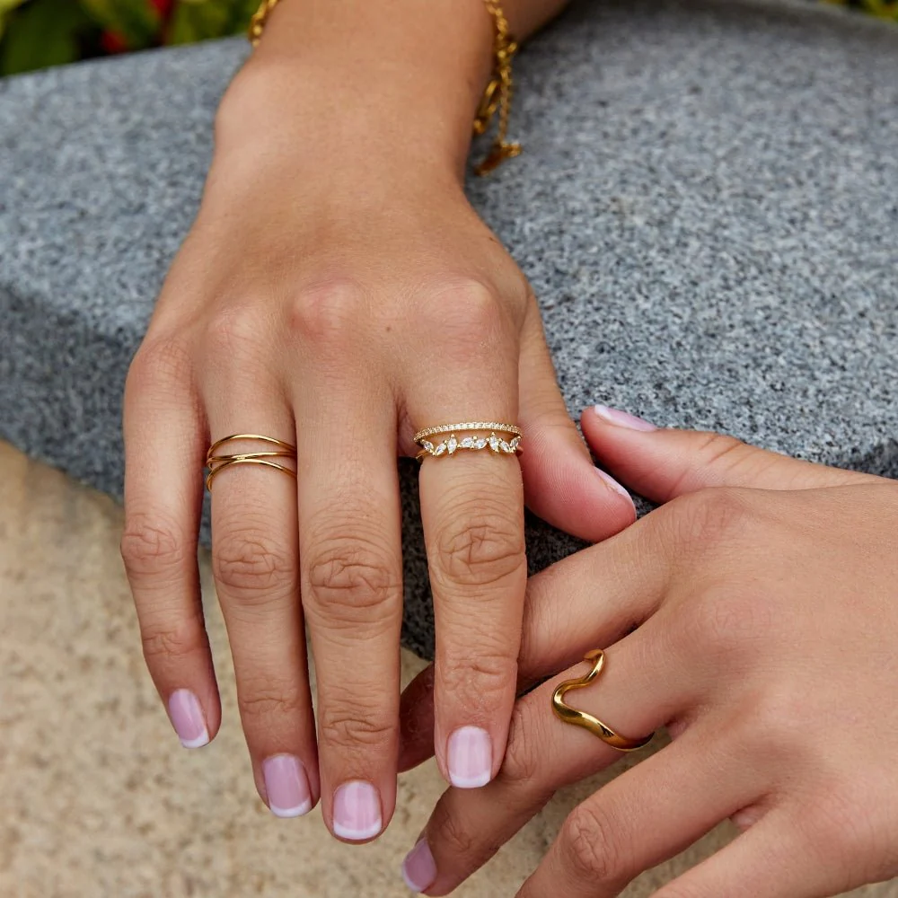 18K Gold Mia Crystal Ring - Image 6