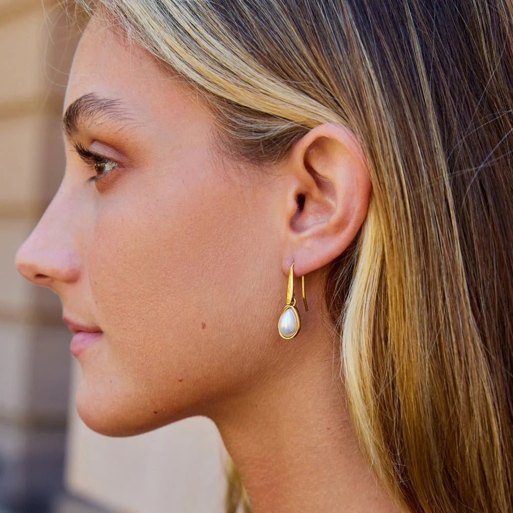 Agatha Pearl Drop Earrings - Image 4