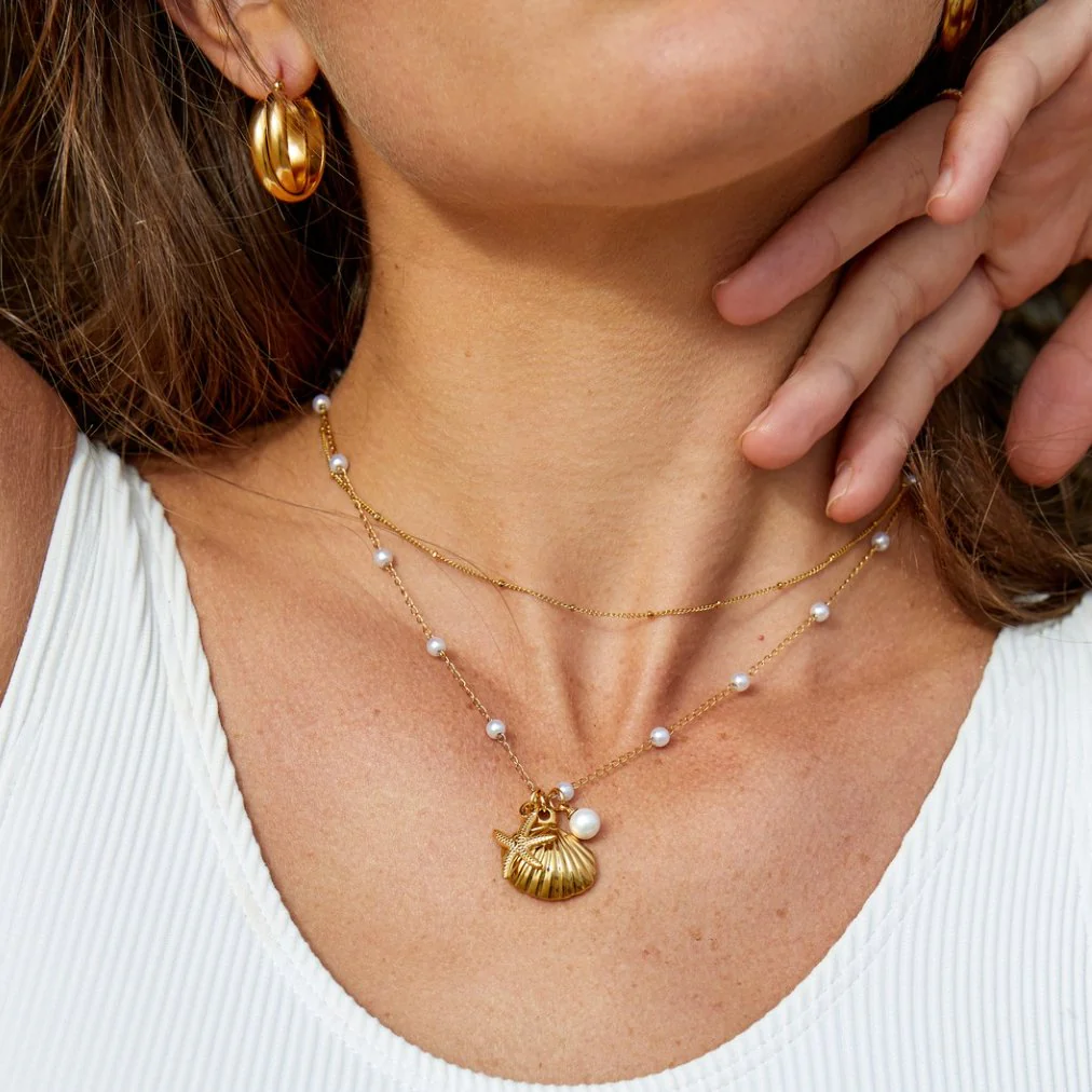 Aria Shell Charm Necklace - Image 2