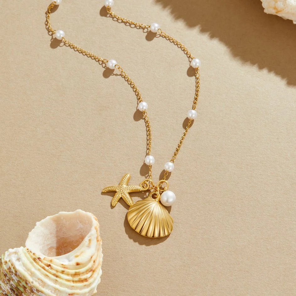 Aria Shell Charm Necklace - Image 4