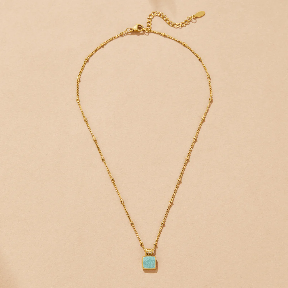 Lucia Green Pendant Necklace - Image 4