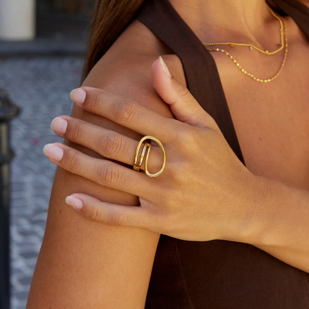 Ava Twisted Wave Ring - Image 2