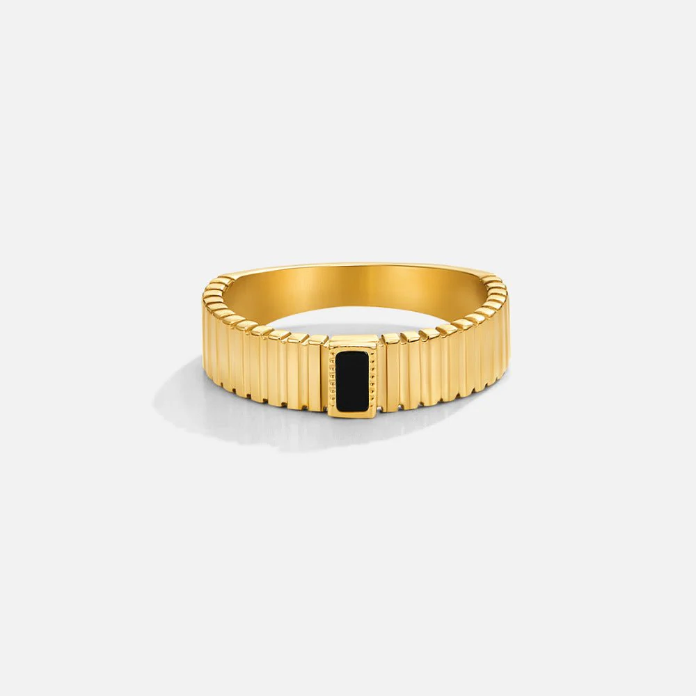 Black Crystal Ribbed Ring - Image 3
