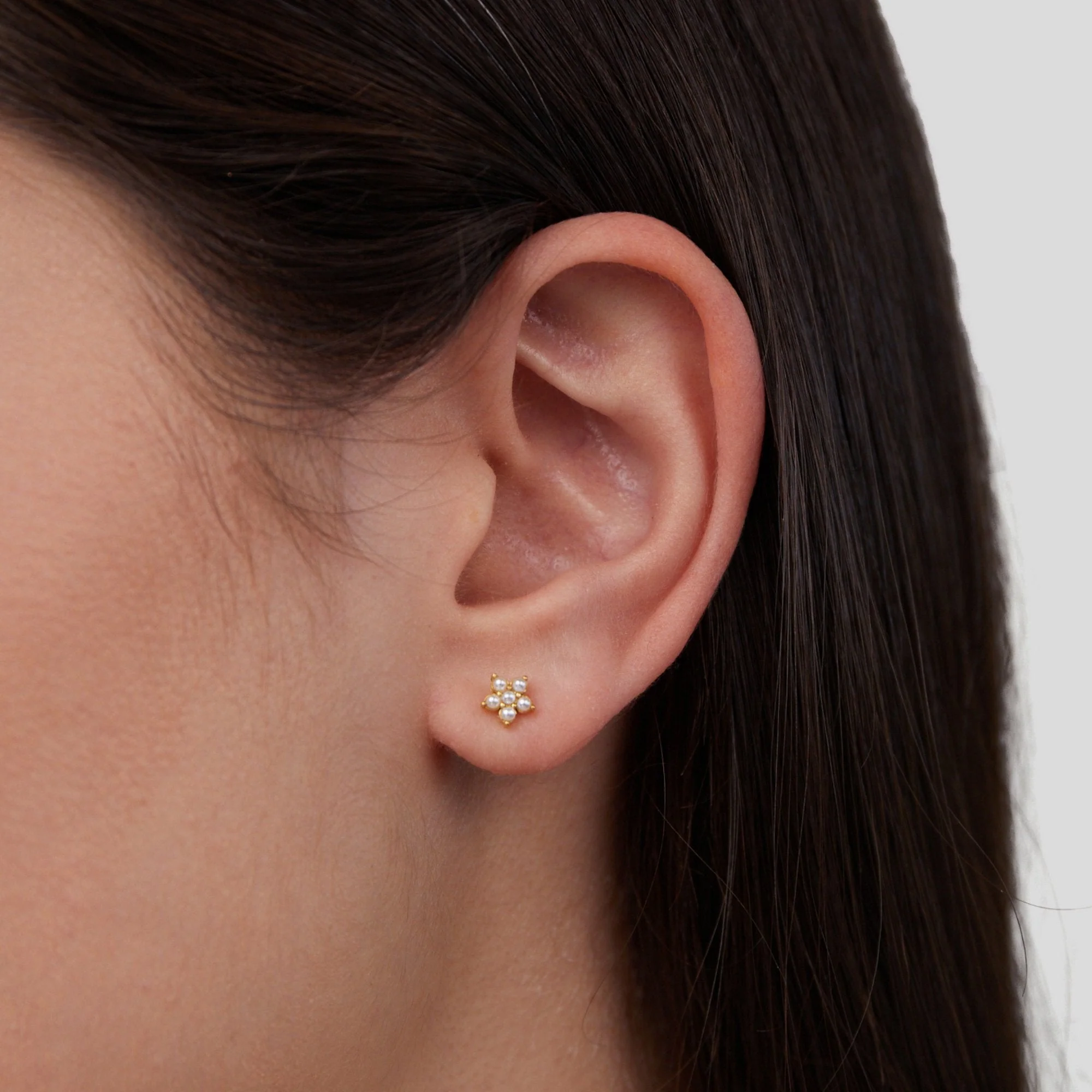 Blooming Flower Pearl Earrings - Image 2
