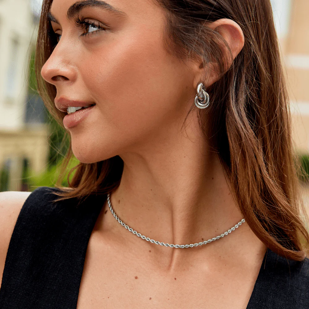 Calla Silver Twisted Chain Necklace - Image 3