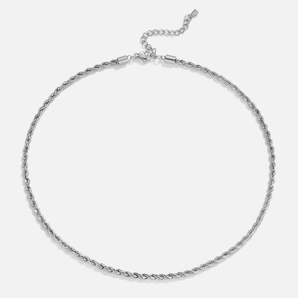Calla Silver Twisted Chain Necklace - Image 4