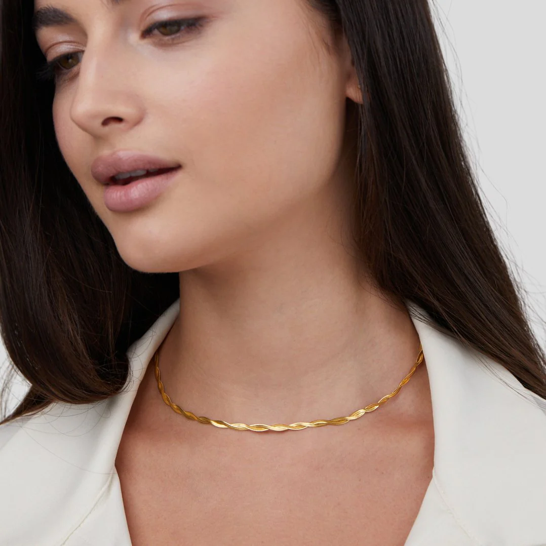 Chiara Twist Snake Chain Necklace - Image 5