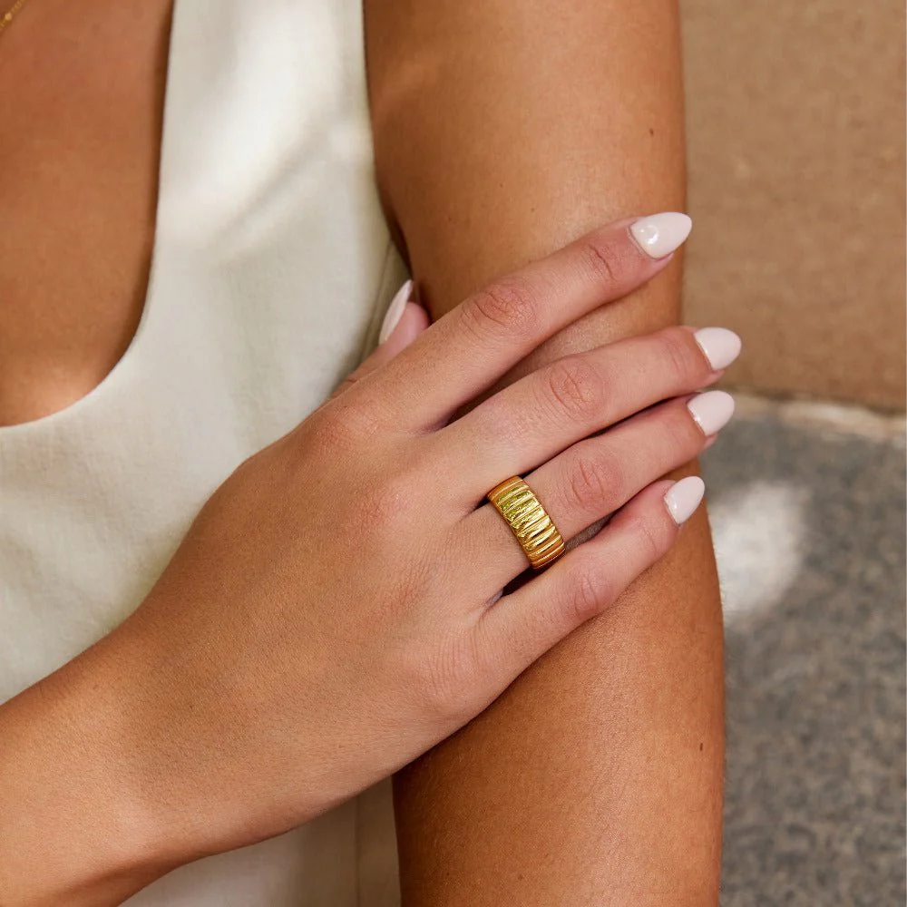 Chunky Calira Gold Ring - Image 2