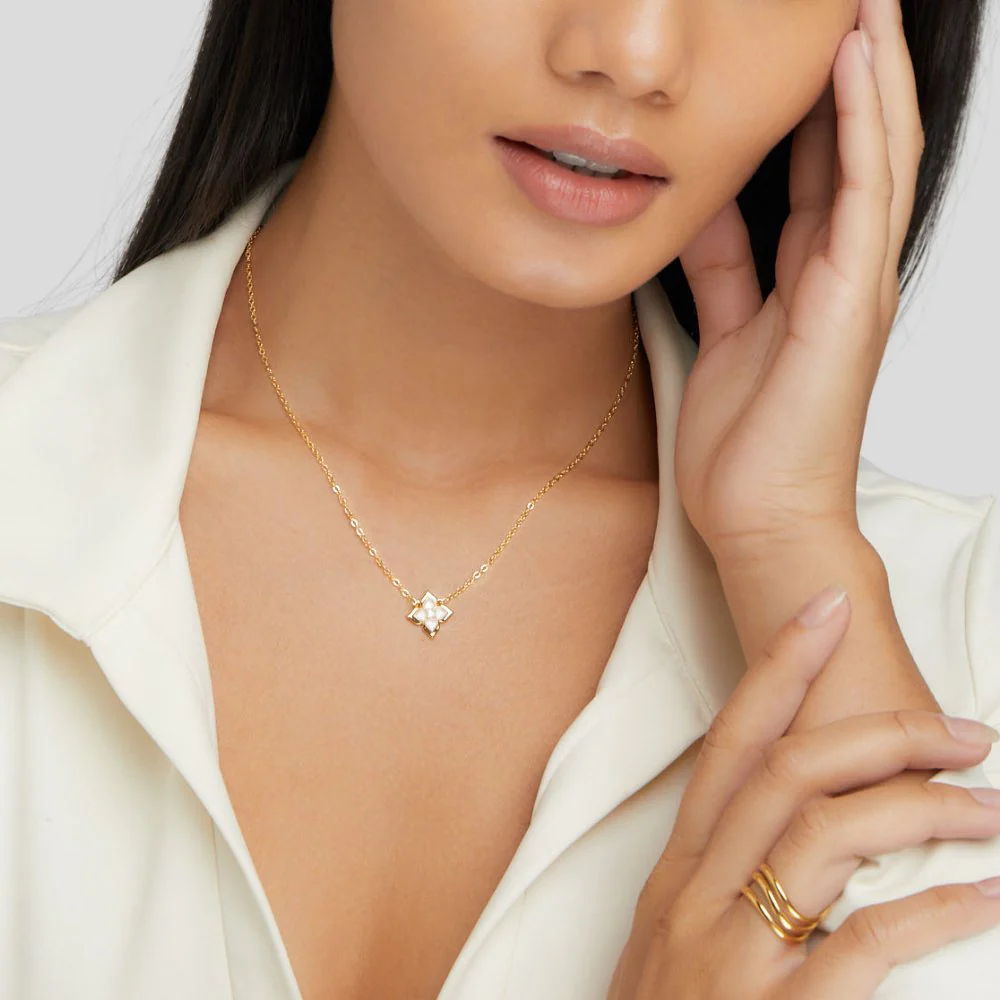 Dalia White Iris Clover Necklace - Image 3