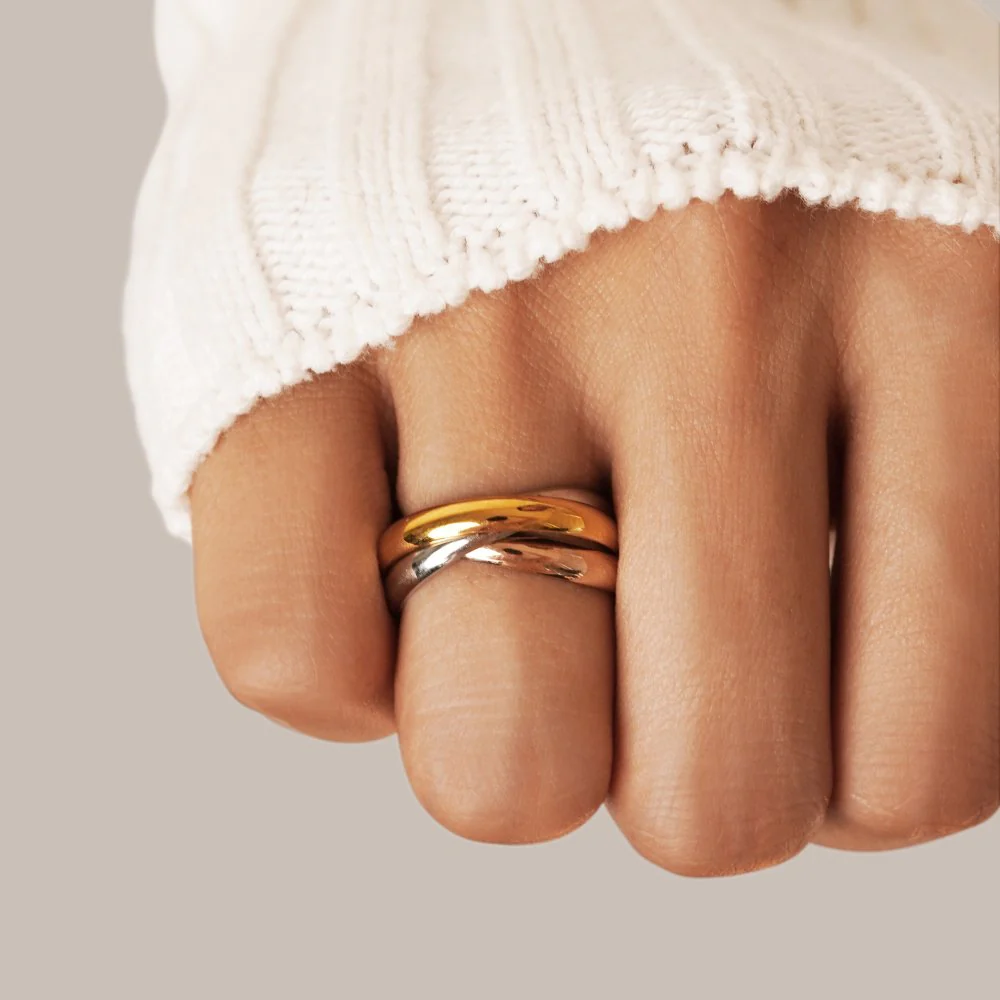 Elena Three-Toned Loop Ring - Image 2