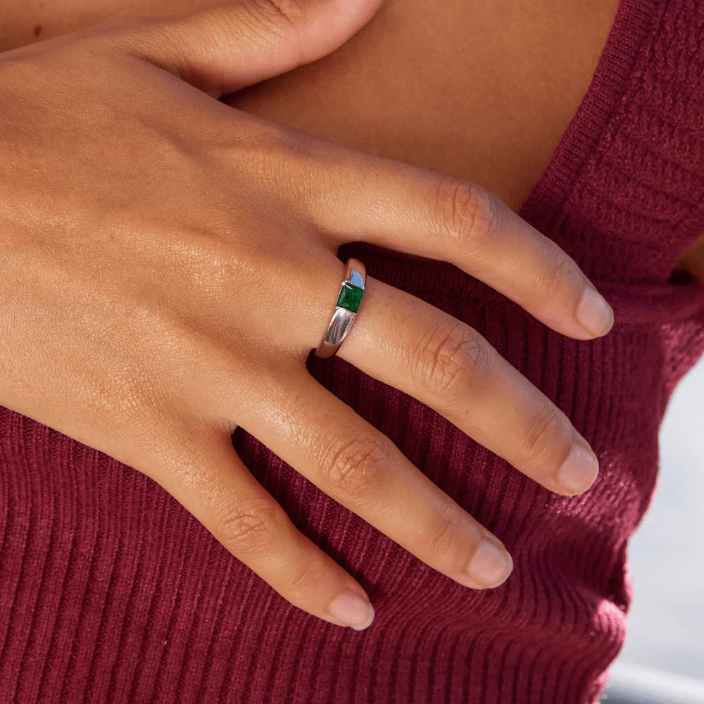 Ember Silver & Emerald Ring - Image 2