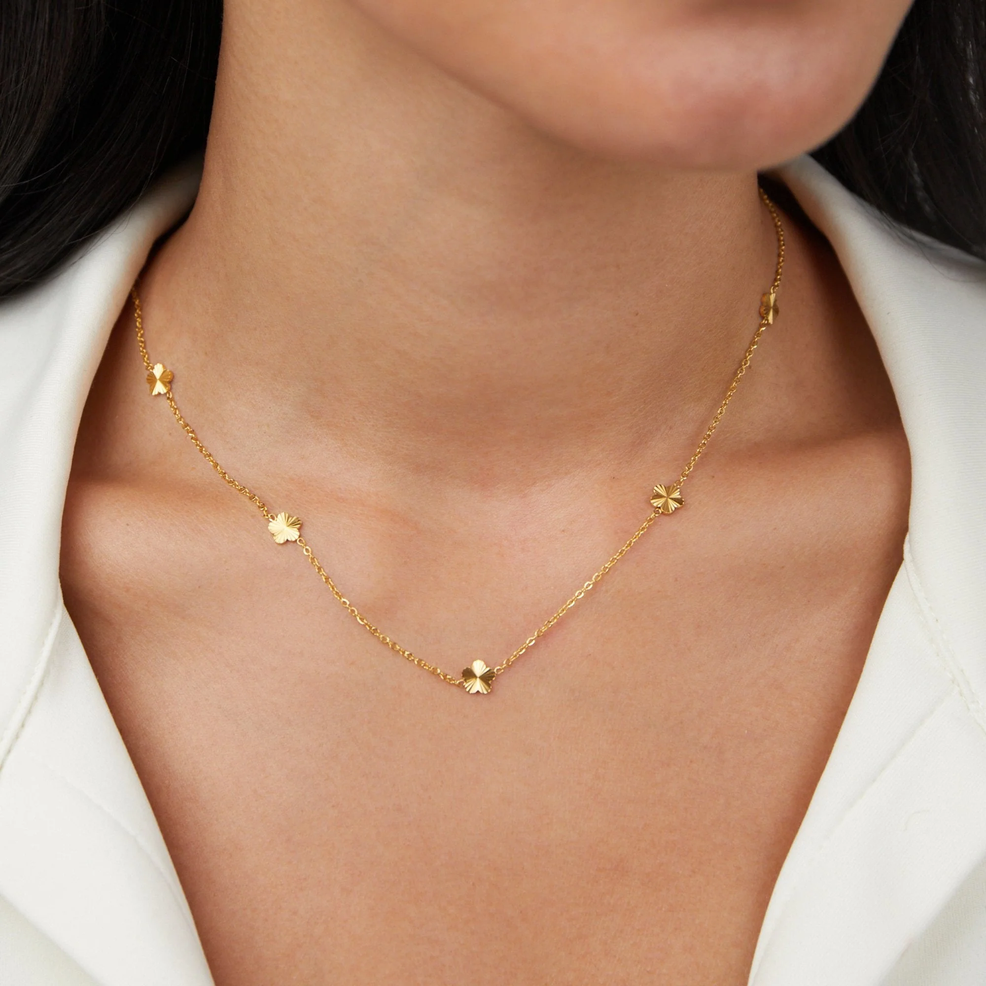 Flower Power 18K Gold Chain Necklace - Image 2