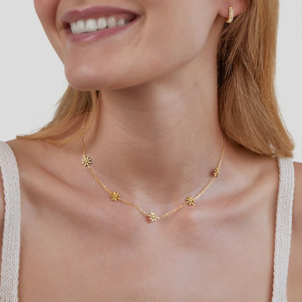 Flower Power 18K Gold Necklace - Image 6