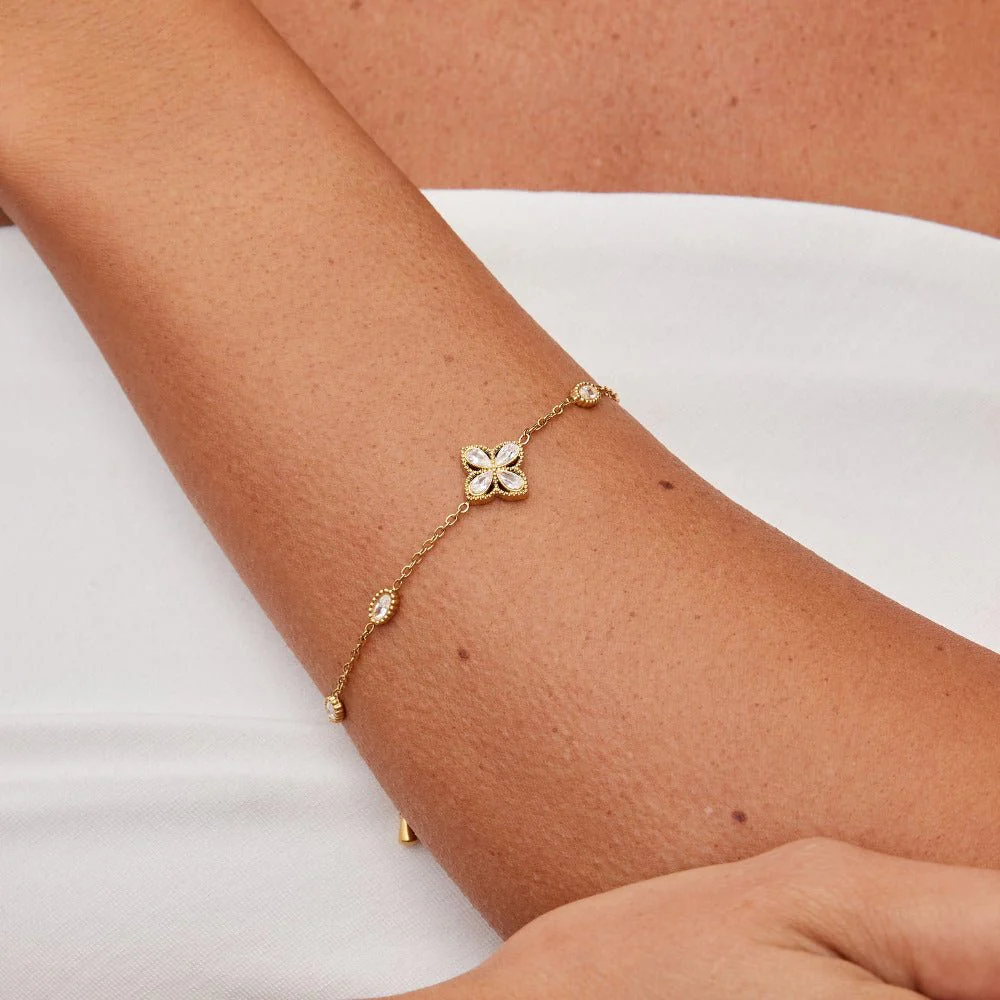 Four Leaf Clover Crystal Bracelet - Image 2