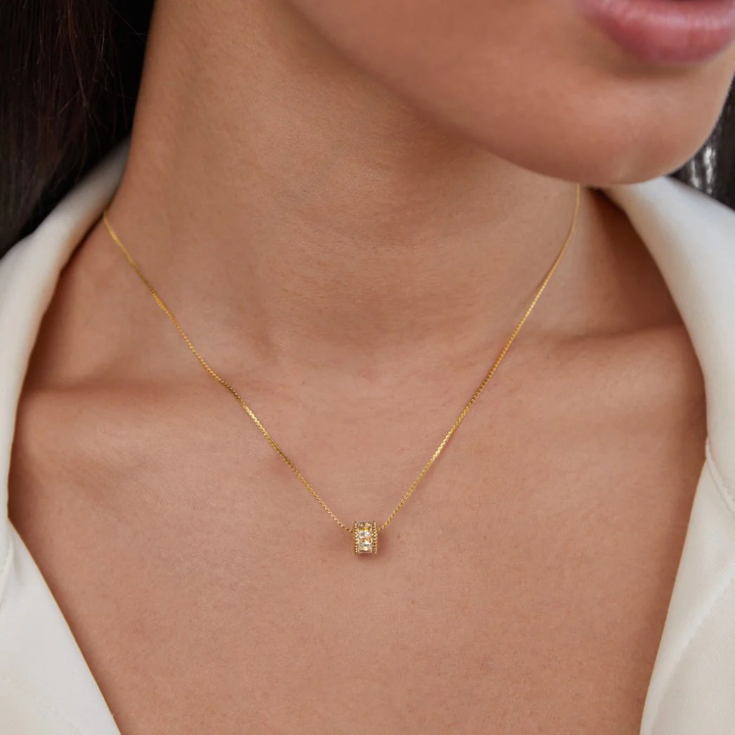 Gigi Crystal 18K Gold Necklace - Image 2