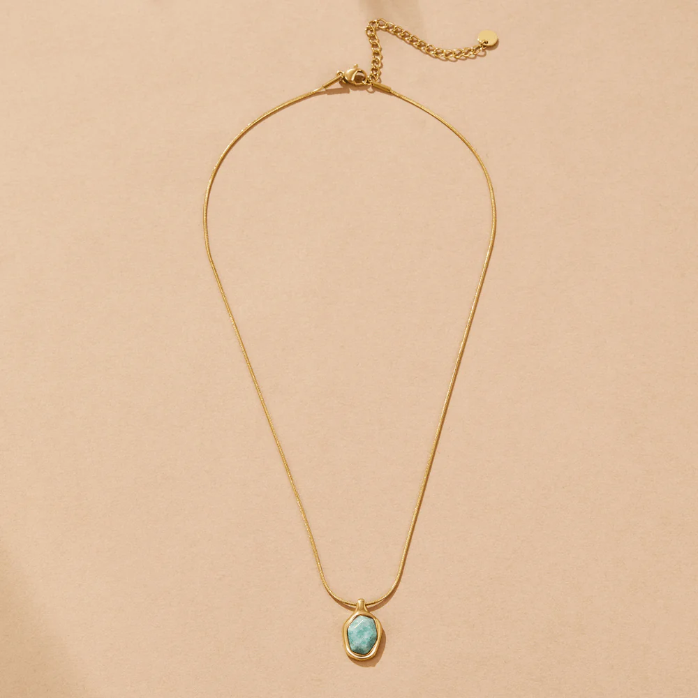 Gold Aquamarine Pendant Necklace - Image 3