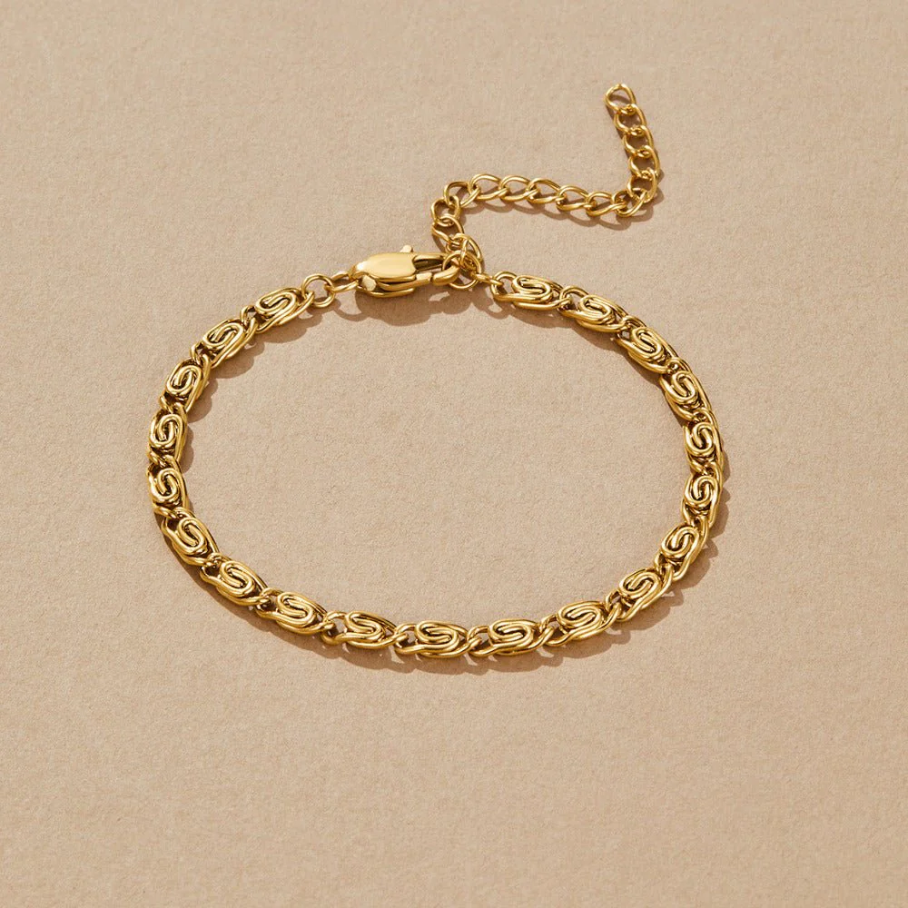 Gold Swirl Link Chain Bracelet - Image 3