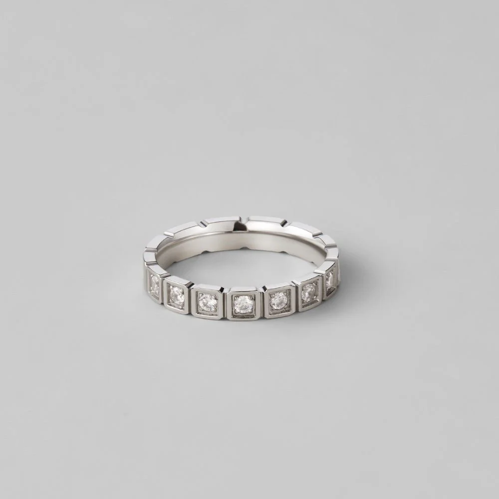 Hera Silver Crystal Ring