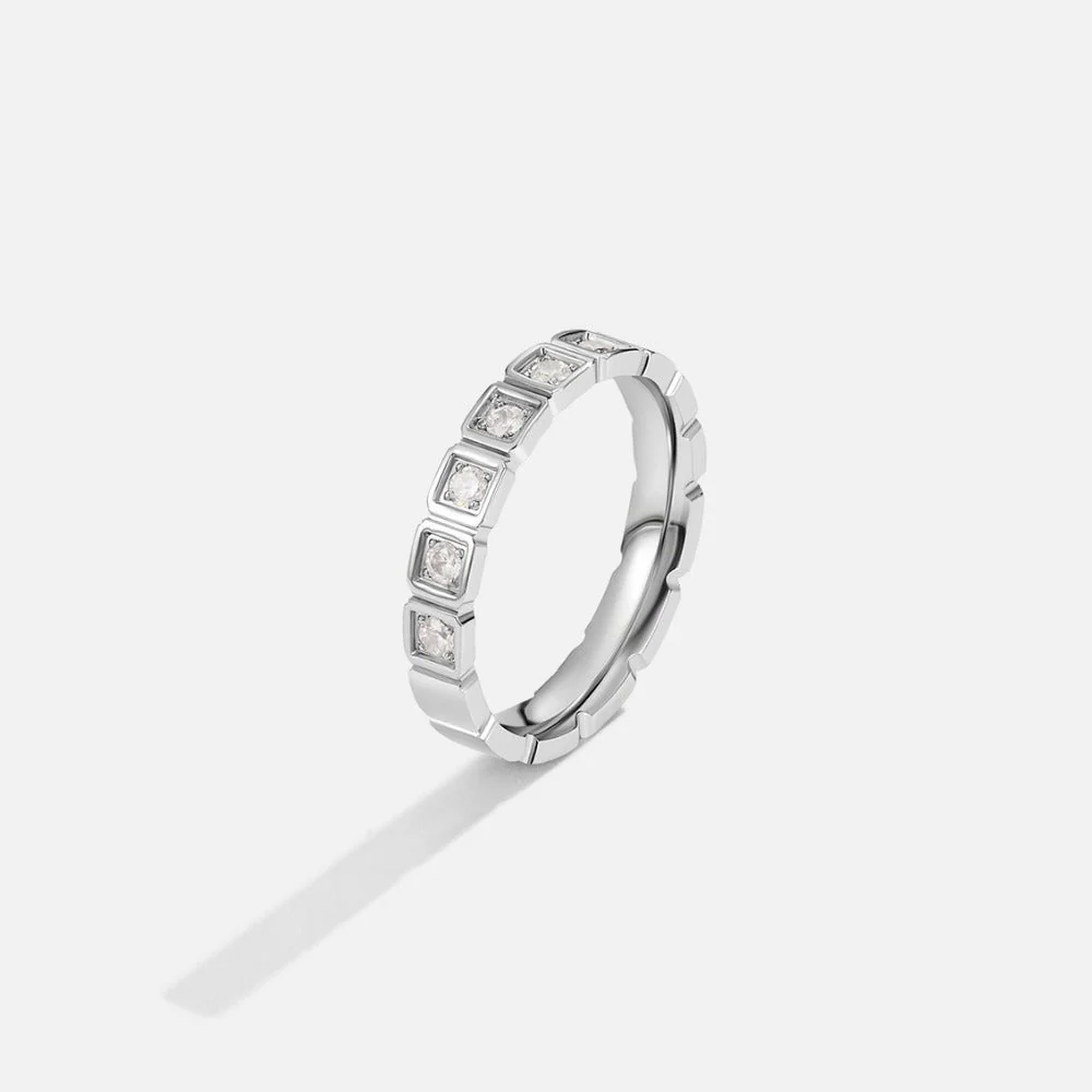 Hera Silver Crystal Ring - Image 3