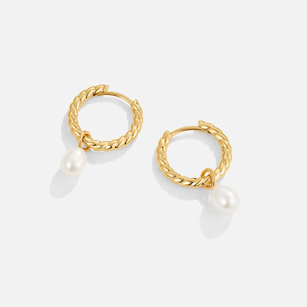 Layla Pearl Twist Earrings - Image 4