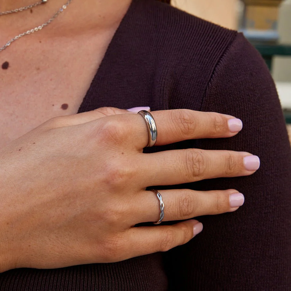 Lois Silver Band Ring - Image 2