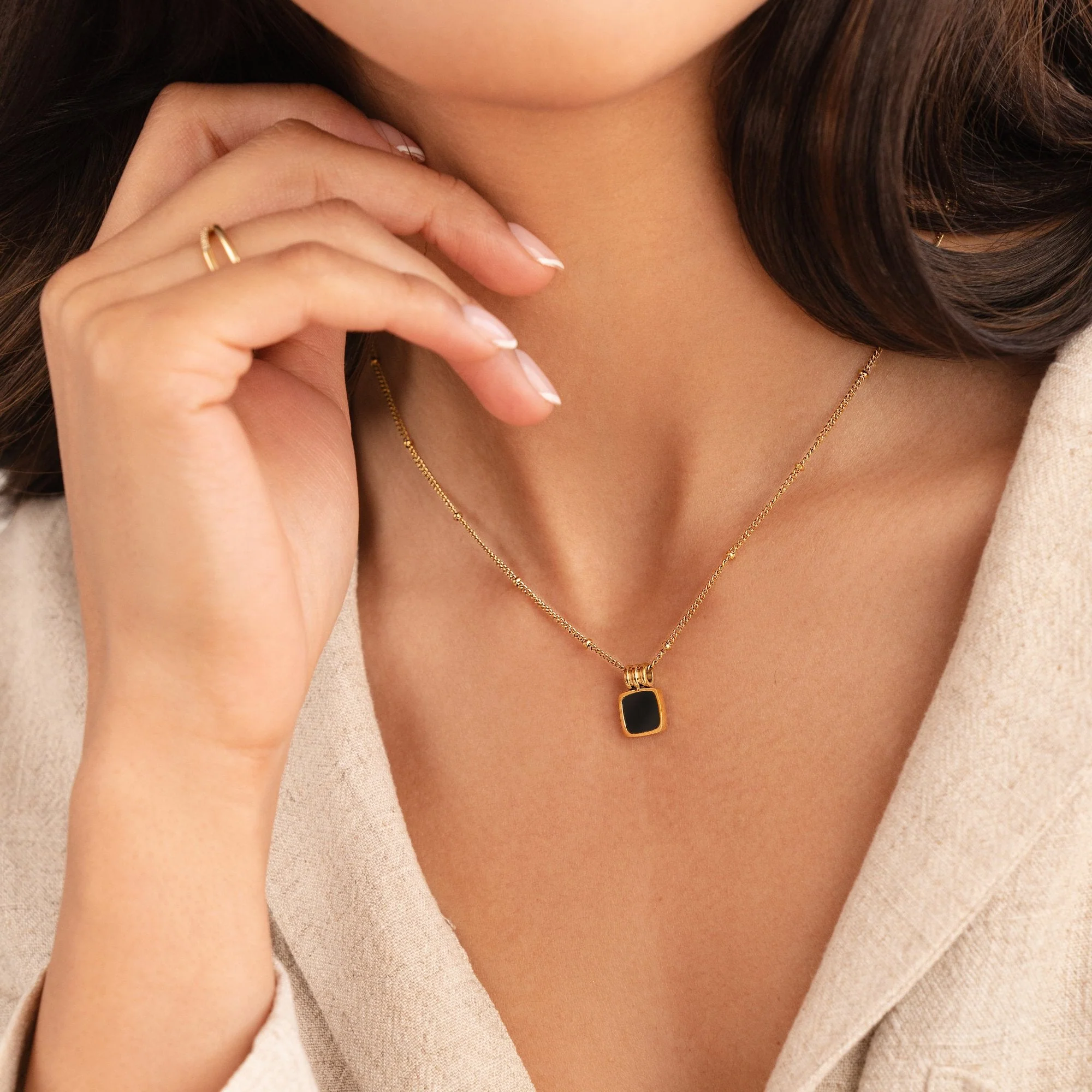 Lucia Black Pendant Necklace - Image 6