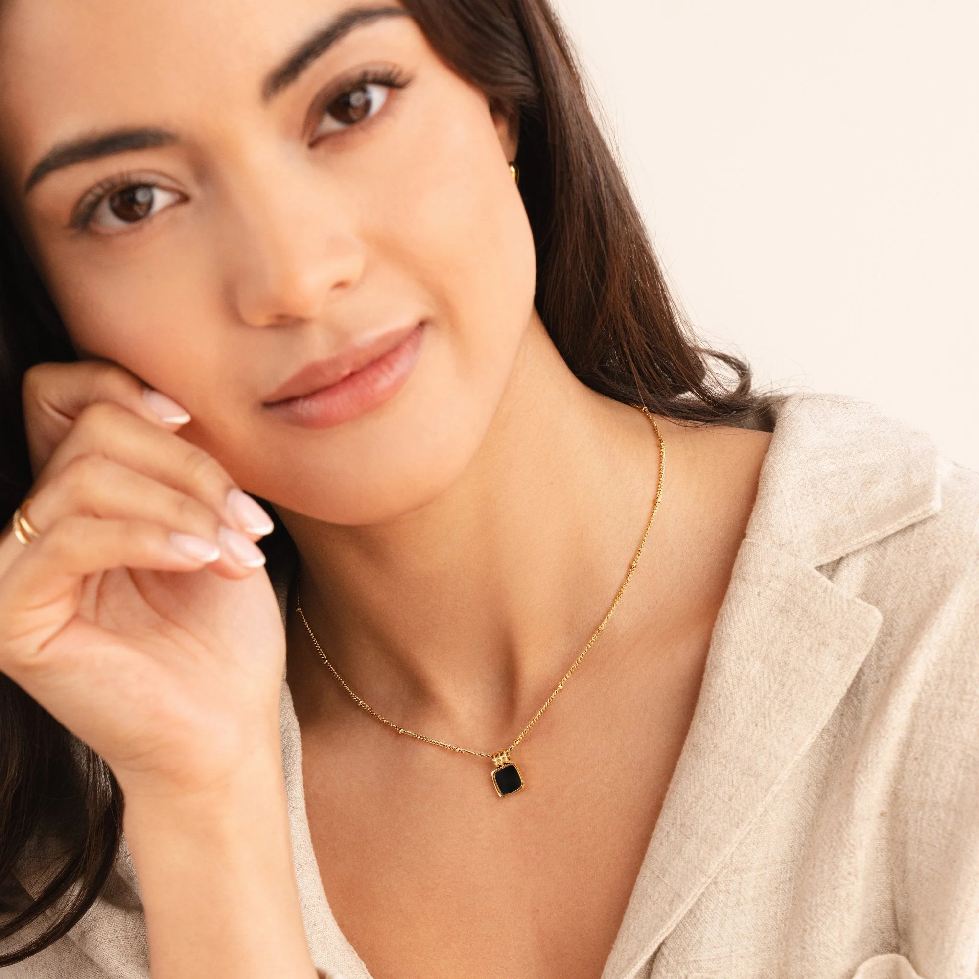 Lucia Black Pendant Necklace - Image 7