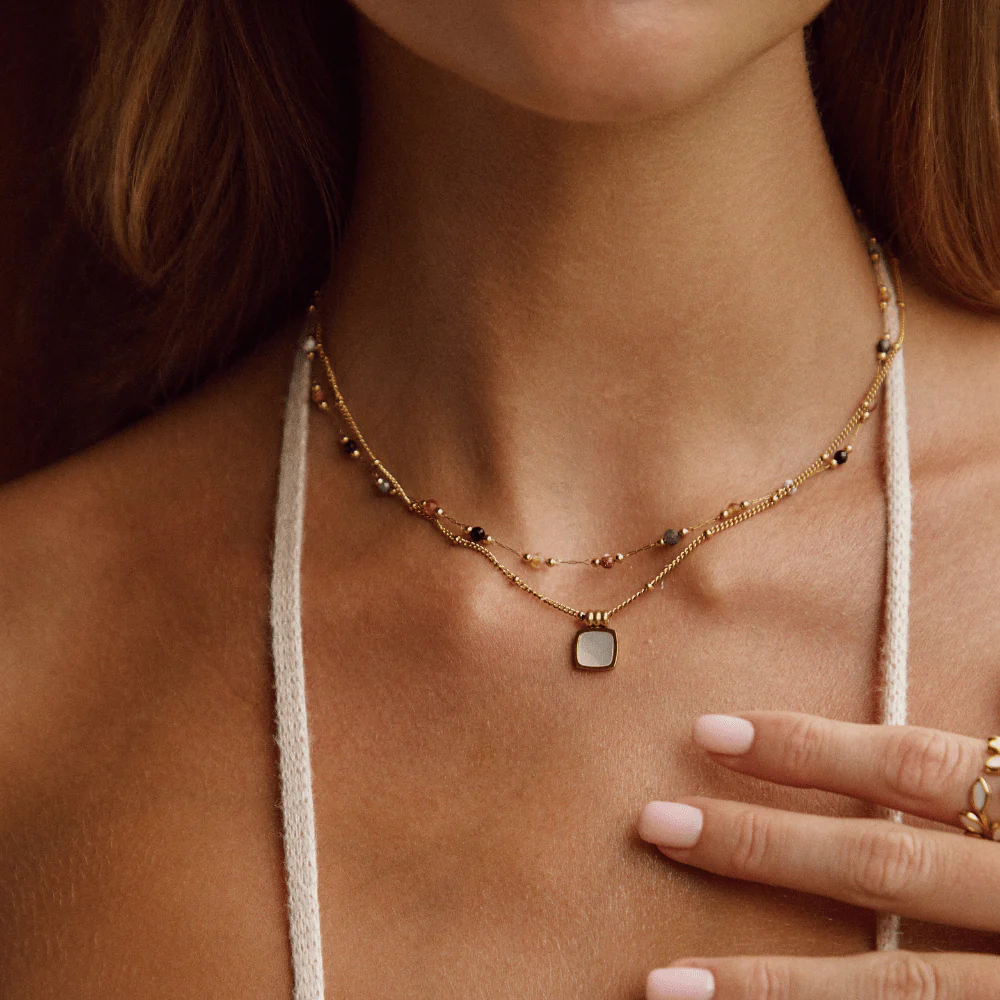 Lucia White Shell Pendant Necklace - Image 6