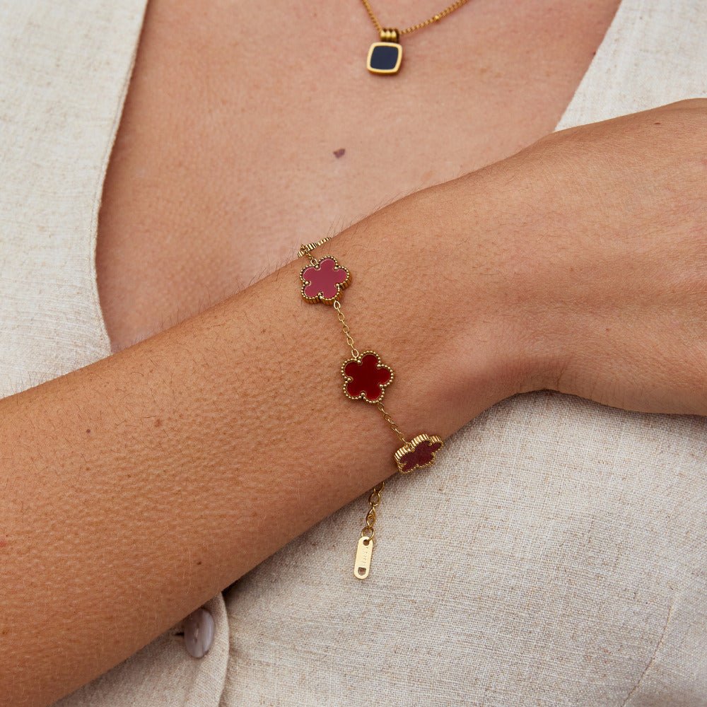 Lucky Red Clover Leaf Bracelet - Image 2
