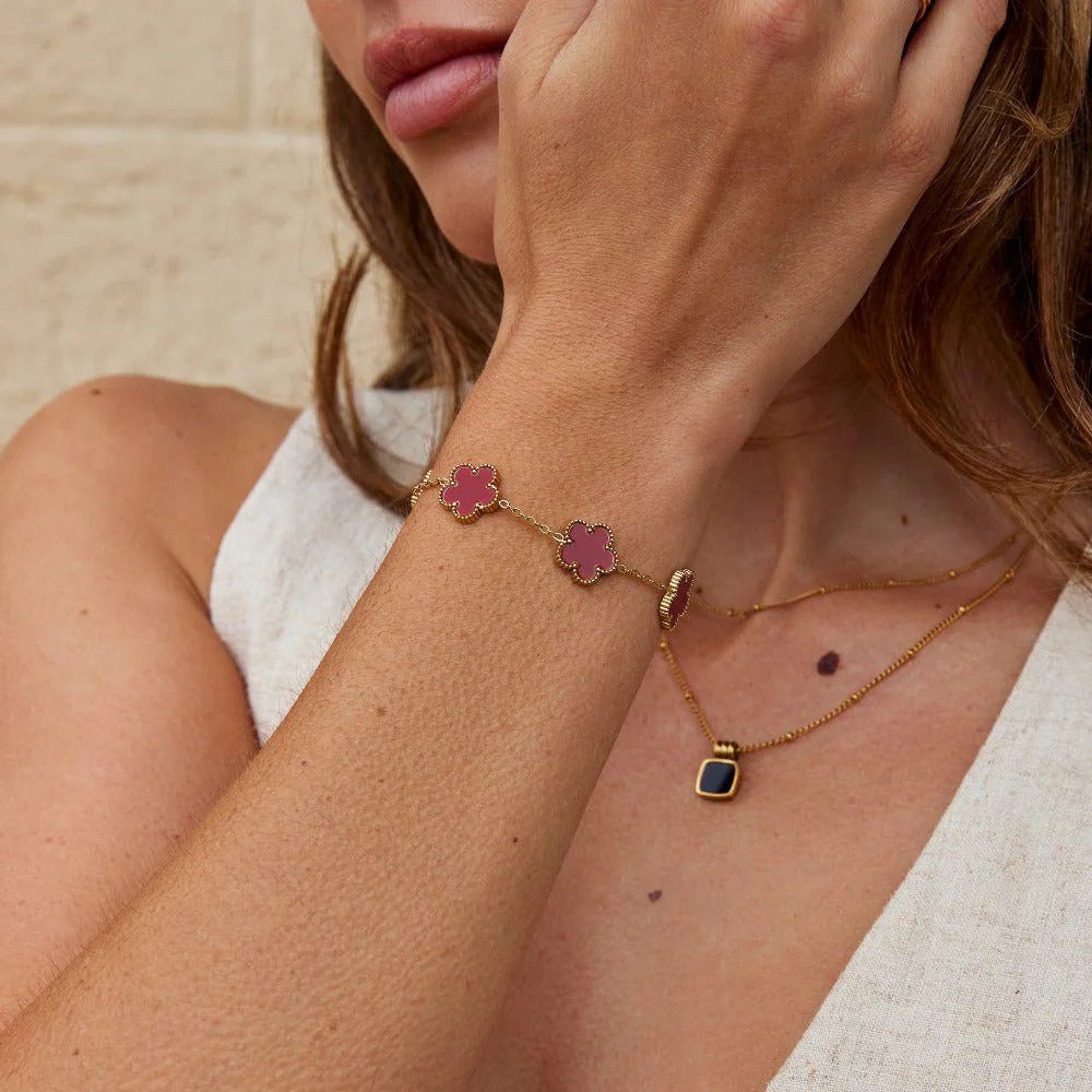 Lucky Red Clover Leaf Bracelet - Image 5