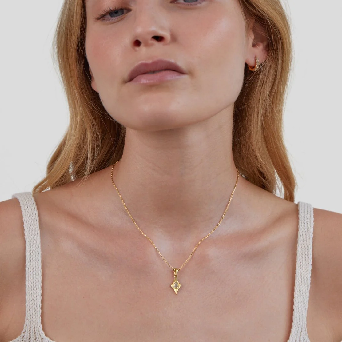 Luna White Opal Gold Necklace - Image 4