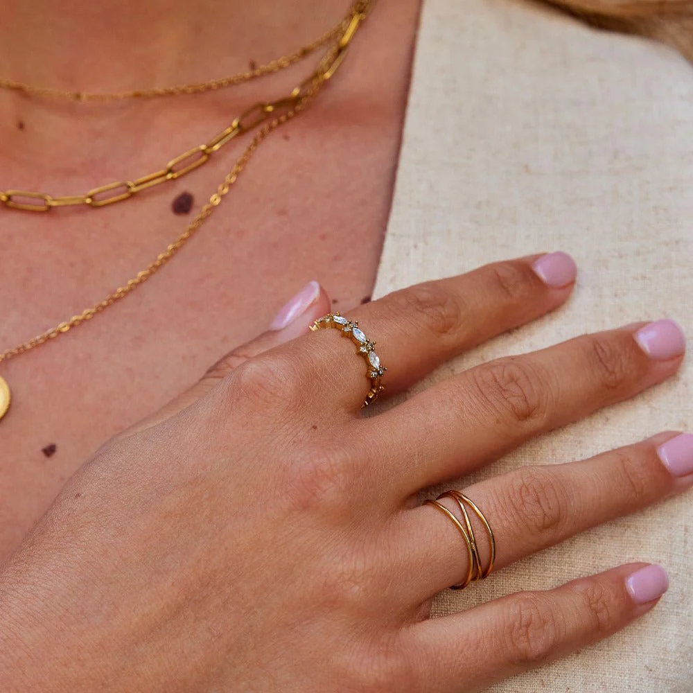 Luxe Crystal Gold Ring - Image 2