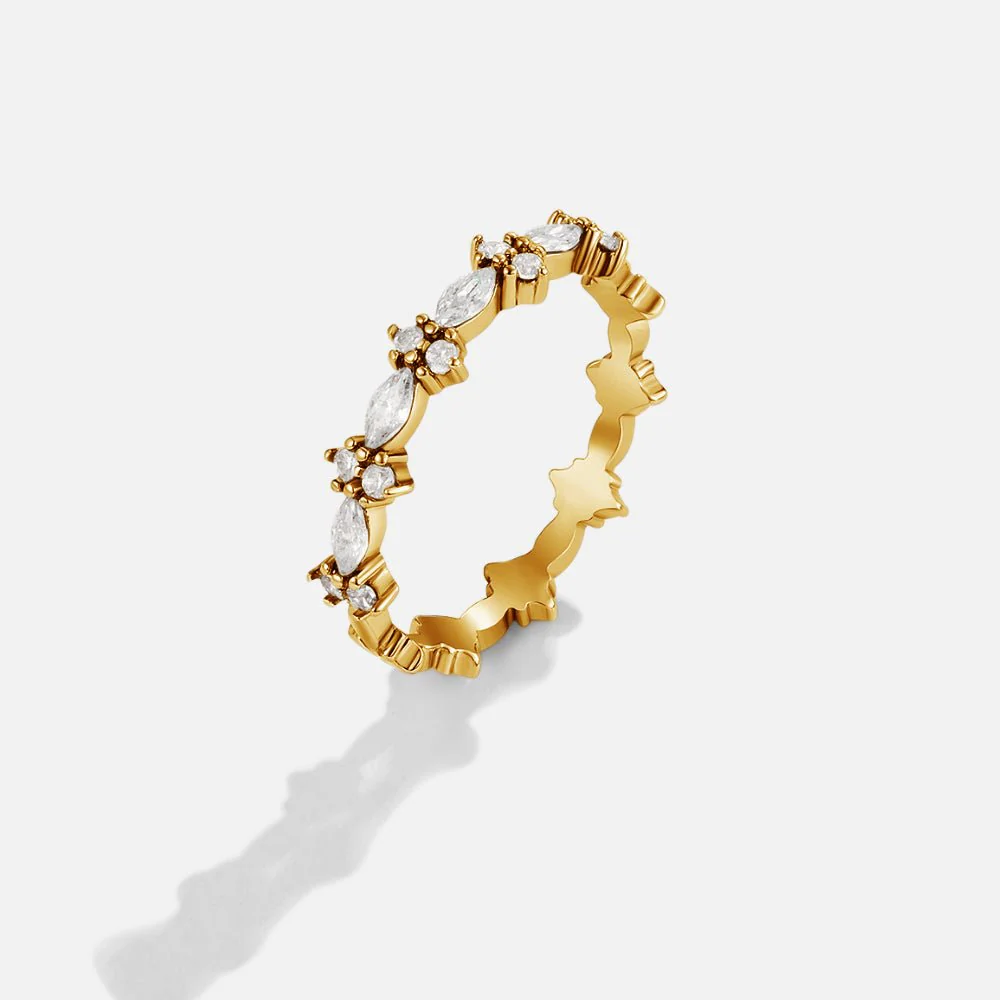 Luxe Crystal Gold Ring - Image 4
