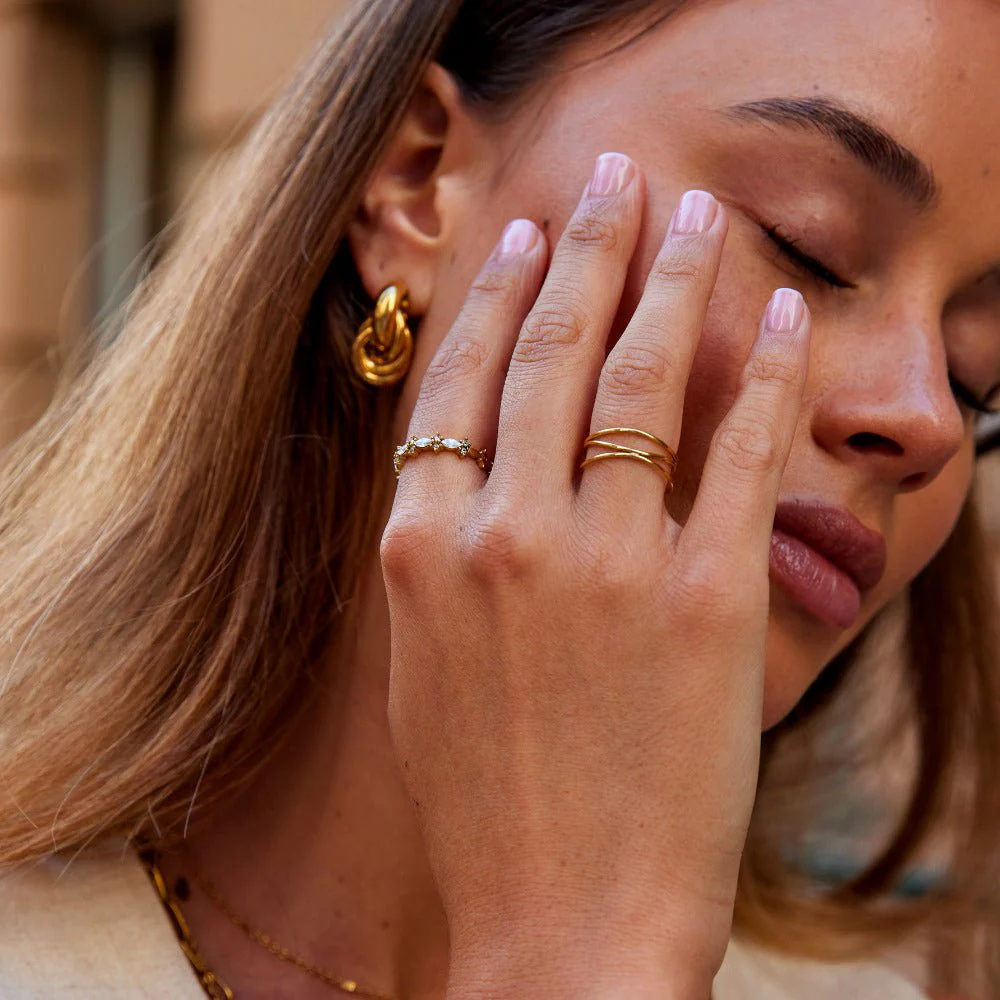 Luxe Crystal Gold Ring - Image 5