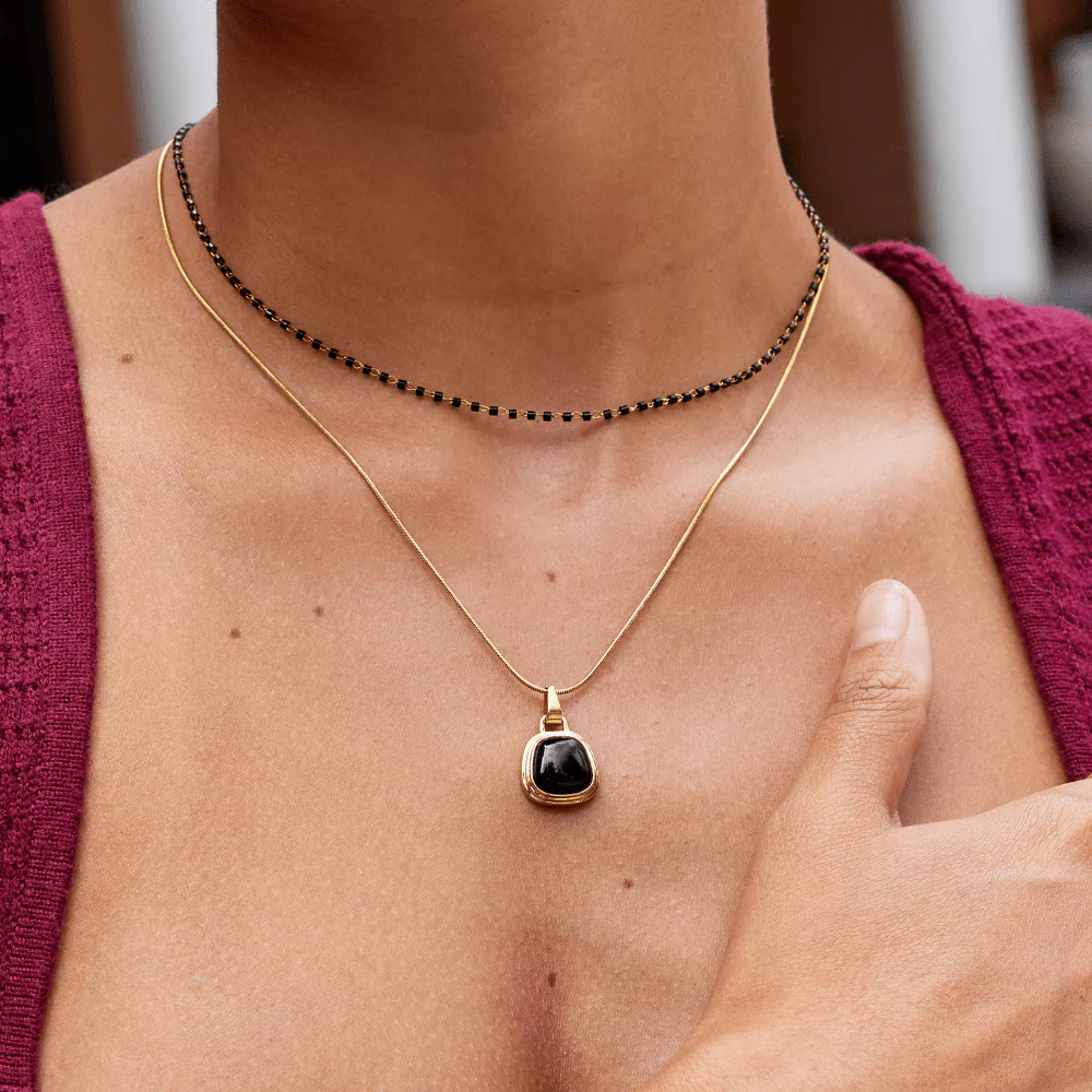 Maisie Black Bead Necklace - Image 2