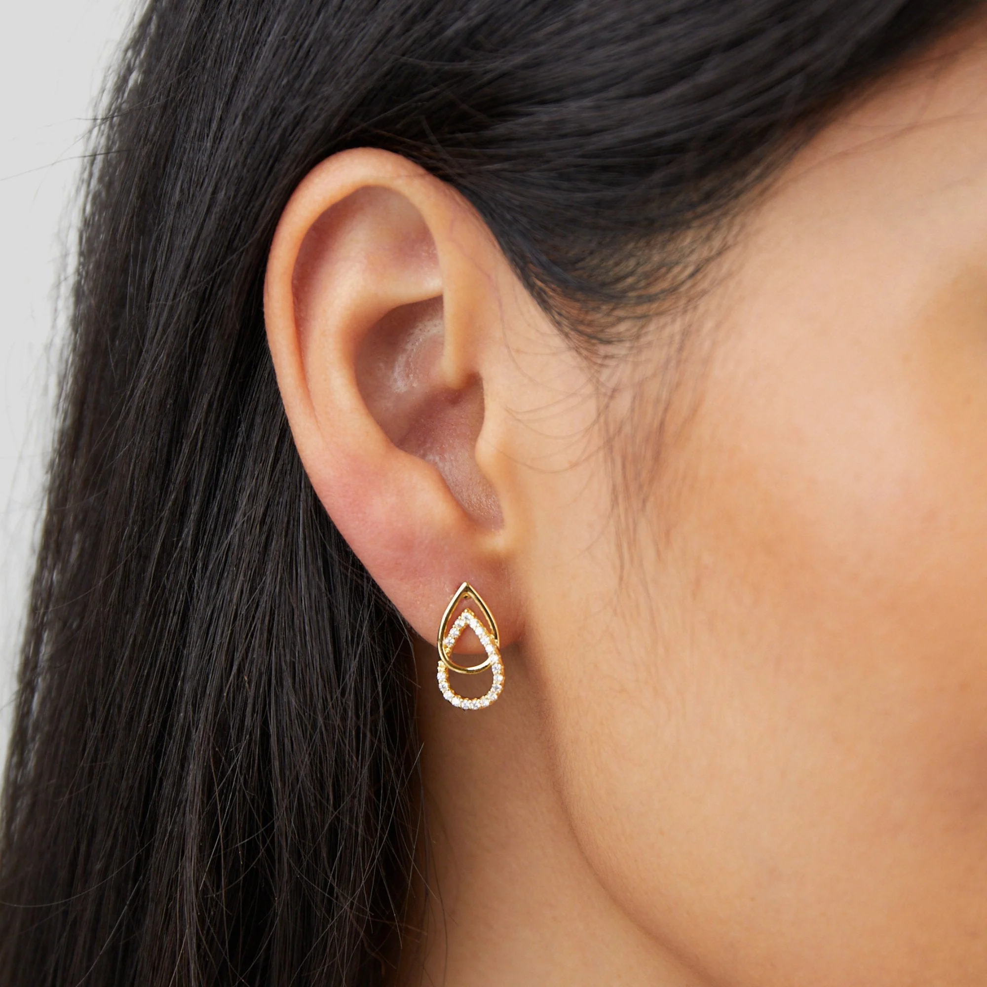 Mara Teardrop Link Earrings - Image 2