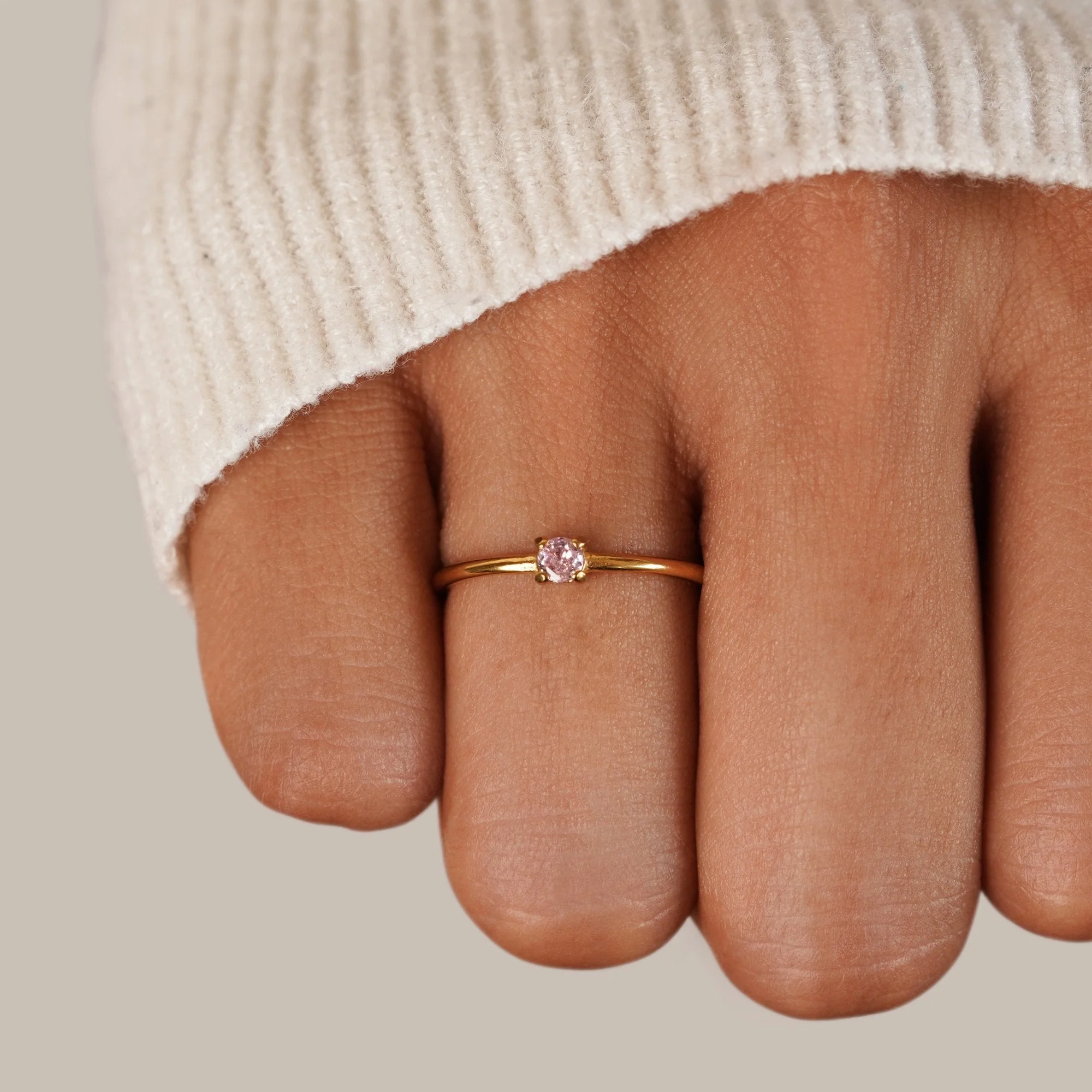 October Birthstone 18K Gold Ring - Image 2