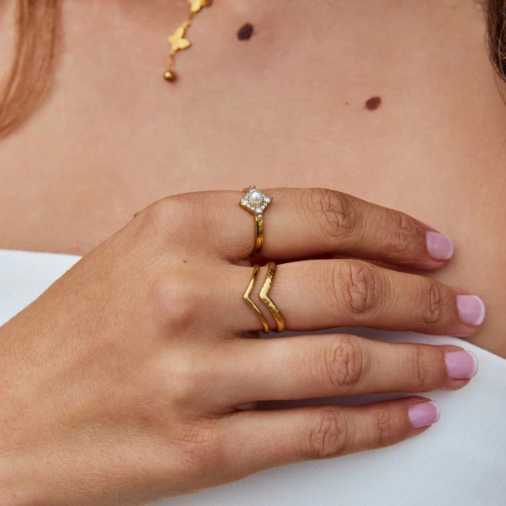 Pearl & Crystal Eternity Ring - Image 6