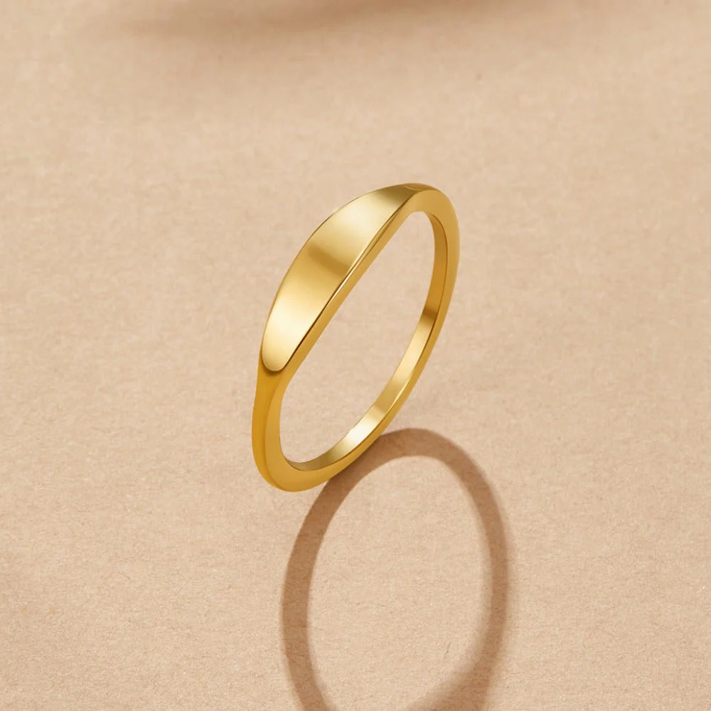 Pipa Gold Signet Ring - Image 4