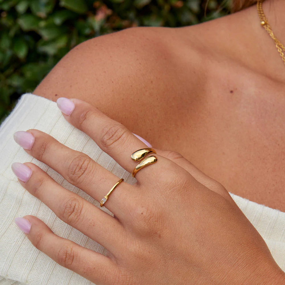 Raven Gold Wrap Ring - Image 2