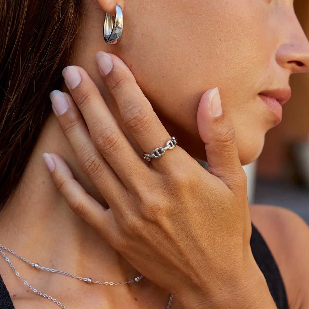 Raya Silver Chain Band Ring - Image 2