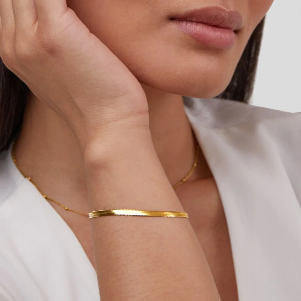 Sarya Snake Chain Gold Bracelet - Image 4