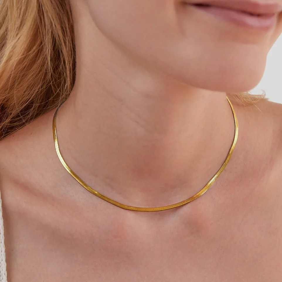 Sarya Snake Chain Gold Necklace - Image 2