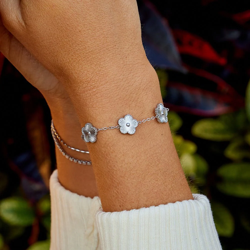 Silver Clover Bracelet - Image 4