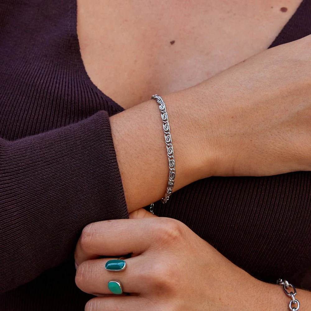 Silver Swirl Link Chain Bracelet - Image 2