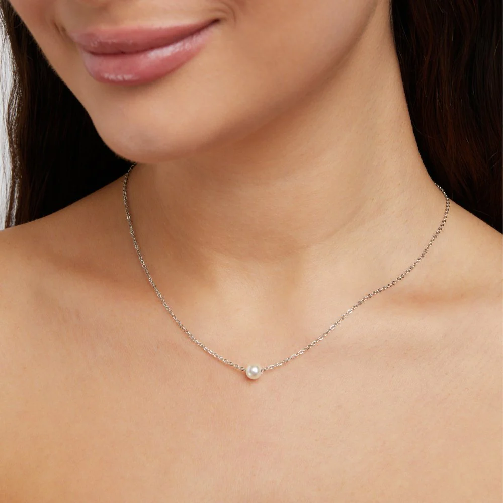 Solitaire Silver Pearl Necklace - Image 4