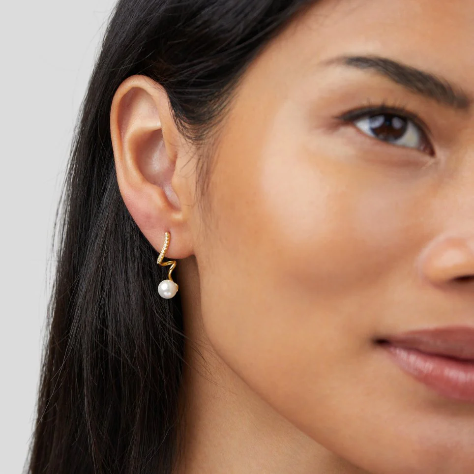 Tamara Pearl Wave Earrings - Image 3