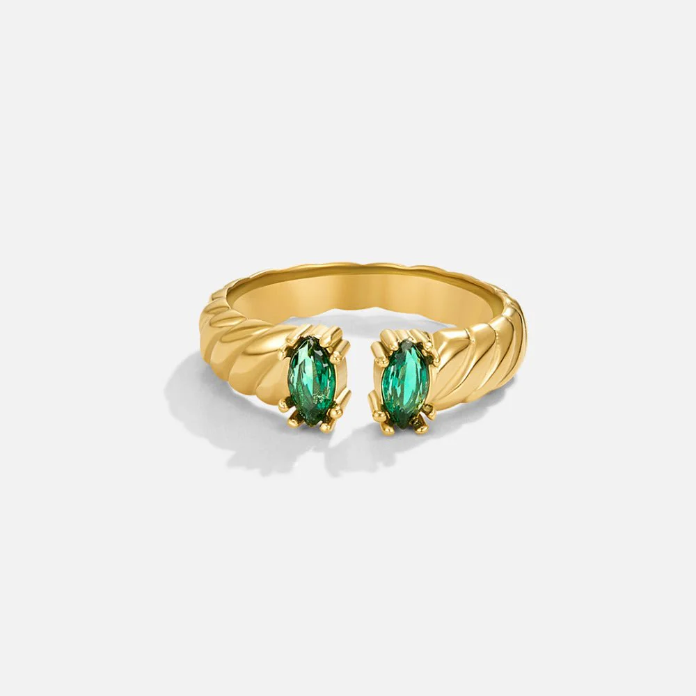 Tara Vintage Emerald Ring - Image 3