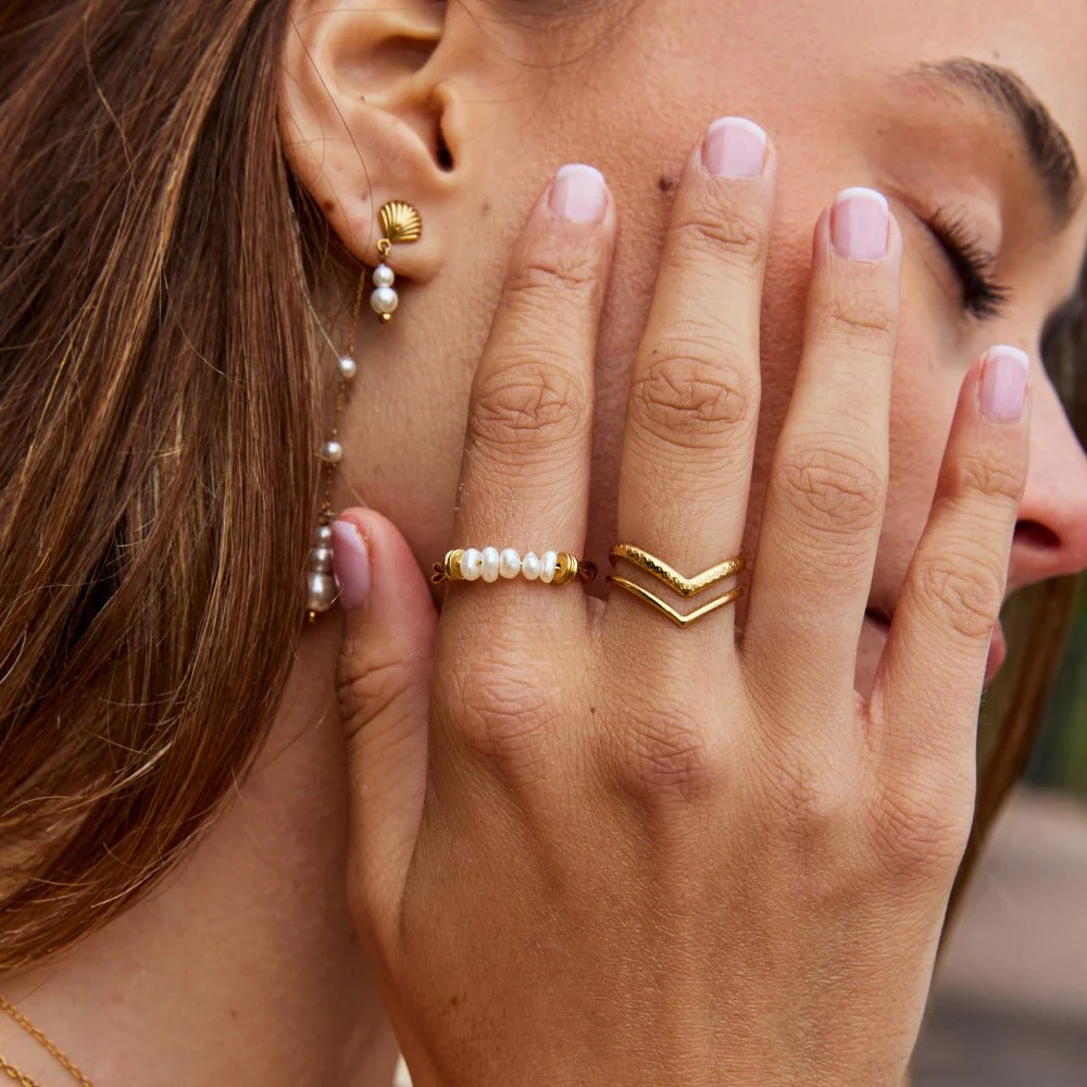 Twisted Classic Freshwater Pearl Ring - Image 2
